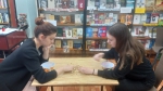 Подсказка: Наведите курсор на верхнюю часть правой или левой стороны картинки, для просмотра следующего или предыдущего изображения.Вы просматриваете изображения из статьи:Классные девчонки