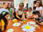 Подсказка: Наведите курсор на верхнюю часть правой или левой стороны картинки, для просмотра следующего или предыдущего изображения.Вы просматриваете изображения из статьи:Мы рисуем счастье