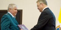 Глава Ставрополья вручил налоговикам края награды - Вечерний Ставрополь