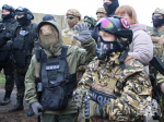 На Ставрополье сотрудники ОМОН Росгвардии провели акцию «Дед Мороз специального назначения»