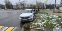 Автомобиль перевернулся на проспекте Кулакова в Ставрополе - ИА Победа 26