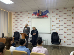 Работать со студенческой молодежью