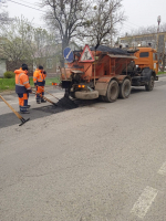 Дорожники завершают ямочный ремонт в Ставрополе