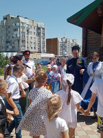 Престольный день отпраздновали в храме святых благоверных князя Петра и княгини Февронии города Невинномысска