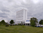 Вид на главный корпус завода Энергомера. Май 2022 г. .jpg