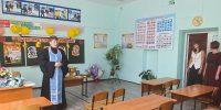 Настоятель храма Покрова Пресвятой Богородицы села Труновское перед началом учебного года совершил освящение школы № 9 - Епархия