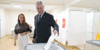 Губернатор Ставрополья Владимиров проголосовал на выборах депутатов - Комсомольская Правда