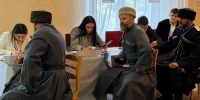 Казаки в Железноводске приехали на выборы на лошадях - ИА Победа 26