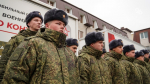«В моей семье все служили, и я пойду»: около 90 новобранцев отправились в армию со Ставрополья