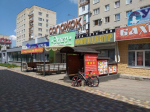 Чиновники потребовали от двух торговых центров привести фасад здания на юге Ставрополя в порядок