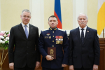 Губернатор вручил дипломы выпускникам краевой кадровой программы "Герои Ставрополья"