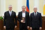 Губернатор вручил дипломы выпускникам краевой кадровой программы "Герои Ставрополья"