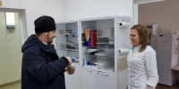 Настоятель храма Казанской иконы Божией Матери села Сенгилеевского посетил пациентов паллиативного отделения районной больницы - Епархия