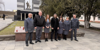 В День защитника Отечества в Карачаево-Черкесской Республике сотрудники Управления возложили цветы к памятным мемориалам - Россельхознадзор