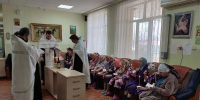 Духовенством Медвеженского благочиния совершено Таинство Соборования в доме-интернате села Преградного - Епархия