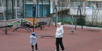 «Микрорайон большой, а детям раньше негде было гулять»: в Железноводске благоустраивают новые площадки  - ИА Победа 26