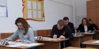Более 40 родителей сдали пробный ЕГЭ в Ставрополе - Телеканал СвоёТВ