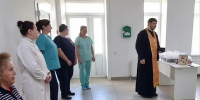 Священнослужитель посетил с пастырским визитом пациентов паллиативного отделения Сенгилеевской больницы - Епархия
