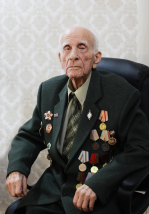 Ставропольский ГАУ от всей души поздравляет ветерана Николая Бугайченко с 104-летием.