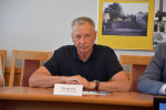 На заседании комитета по собственности, экономическому развитию, торговле и инвестициям обсудили новые торговые объекты, актуализацию муниципальных актов, отчёты МБУ и награждение работников МФЦ