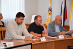 На заседании комитета по собственности, экономическому развитию, торговле и инвестициям обсудили новые торговые объекты, актуализацию муниципальных актов, отчёты МБУ и награждение работников МФЦ