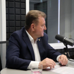 Иван Ульянченко в прямом эфире рассказал о транспорте, благоустройстве и поддержке молодых семей в Ставрорполе